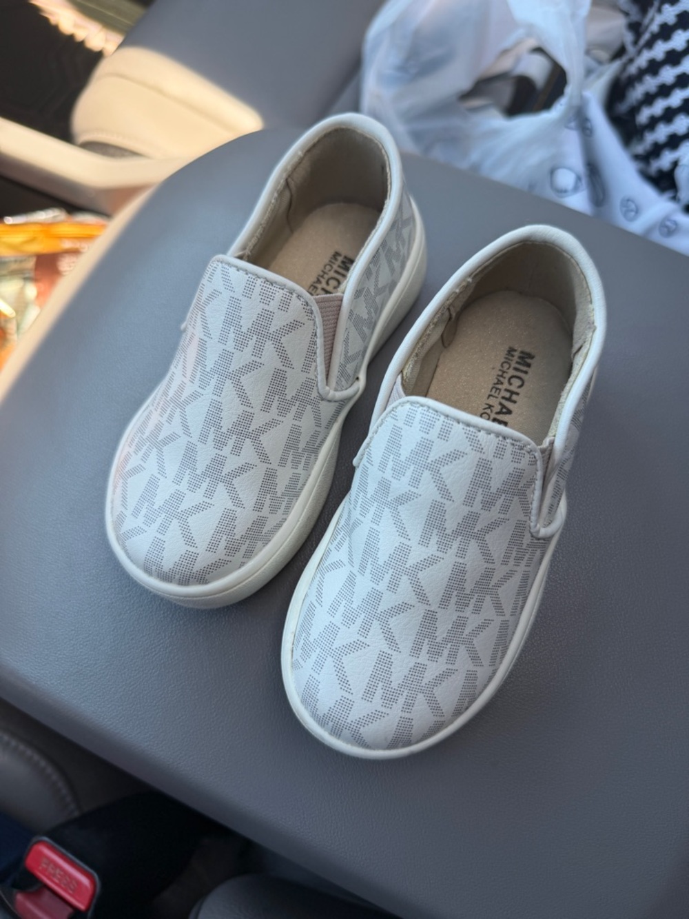 Michael Kors Kids Cream Logo Slip-On Sneakers